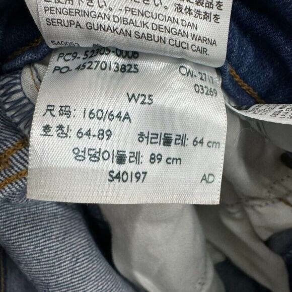 Levis Jeans Women 25 Blue Medium Wash Denim Stretch Wedgie Button Fly Skinny - Picture 3 of 16